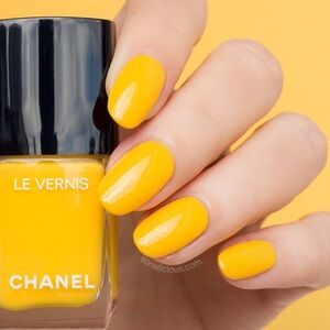 NEW CHANEL LE VERNIS Nail Polish